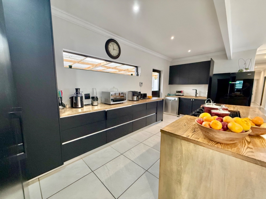 4 Bedroom Property for Sale in Fernglen Eastern Cape
